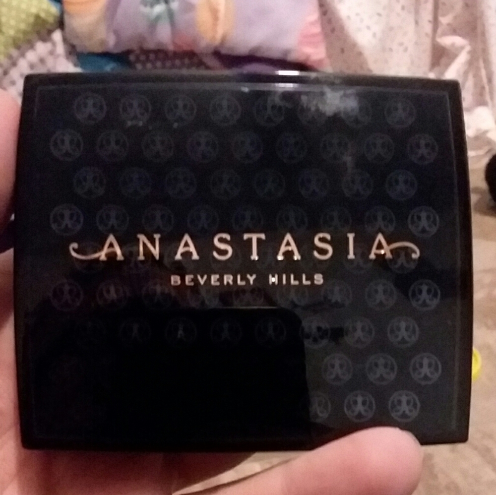 ABH blush Trio